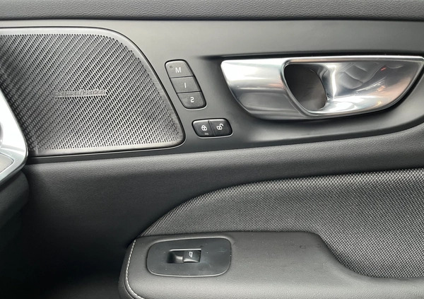 Volvo V60 cena 209000 przebieg: 11000, rok produkcji 2023 z Sędziszów małe 79
